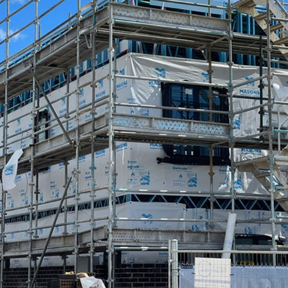 Class 4 Vapour Permeable House Wrap — Premium Weather Barrier (45m² Roll)